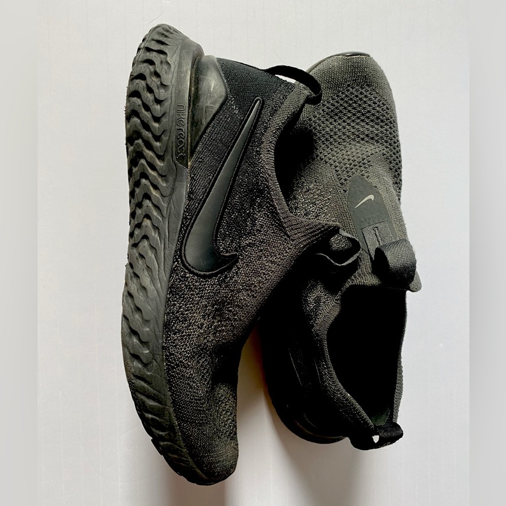 Black Nike epic react. Still lots of life.